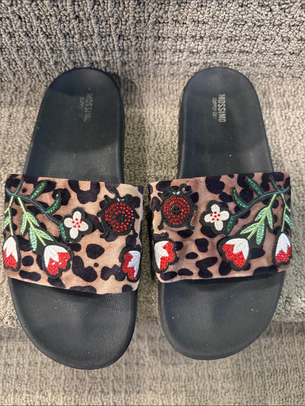 Buy 5 for 10$ ❗️Mossimo Supply Co. Black Slide Mules with Leopard Floral